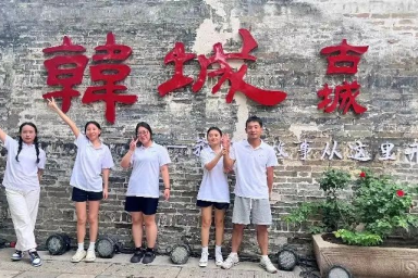 暑期“三下乡”（五十二）| 交通运输学院三下乡的队员们跟随红色足迹走进涧南村，进行社会暑期实践活动