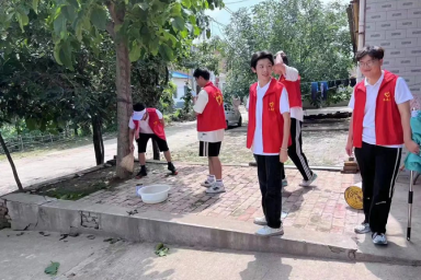 暑期“三下乡”（五十一）| 交通运输学院“青耘中国 ，‘青’力助农”乡村振兴促进团开展“乡村清扫”志愿实践活动